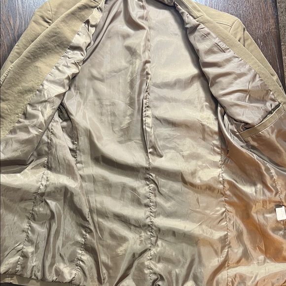 Men's Tan Blazer with Plaid Accents - Picture 4 of 6